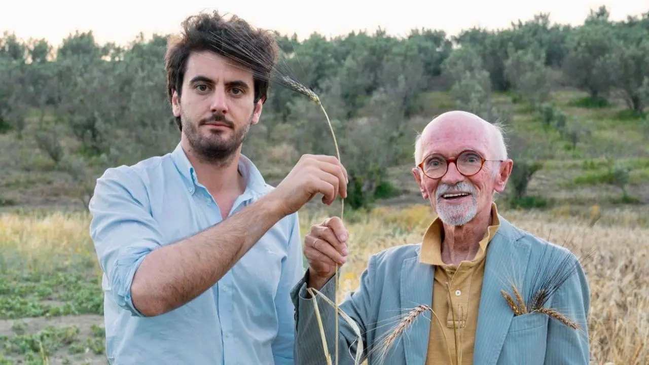 Lo scienziato Franco Berrino in Calabria per la Festa della trebbiatura del Mulinum: «Mangiare sano per salvarci»