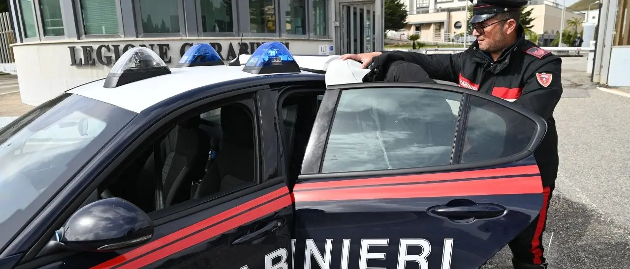 Sfruttamento e favoreggiamento della prostituzione a Catanzaro: i carabinieri arrestano un uomo