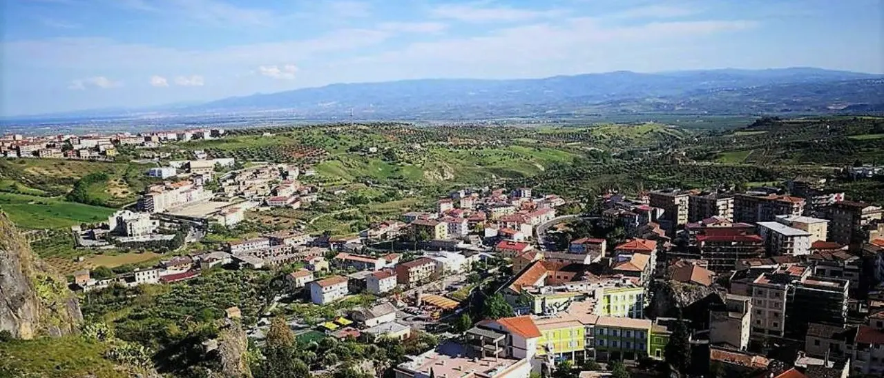 Dalle estorsioni al narcotraffico, il dominio degli Abbruzzese nella Sibaritide: i dettagli dell’inchiesta