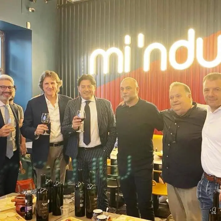 Inaugurata la Dispensa della Calabria straordinaria, successo per l’iniziativa Mi’ndujo-Mec