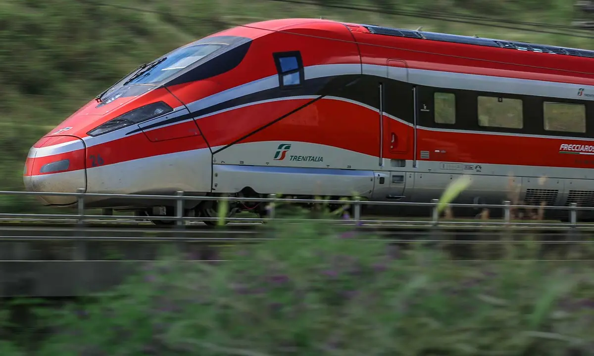 Frecciarossa, Scutella (M5s): «Serve potenziare i treni regionali e adeguare gli orari per favorire le coincidenze»