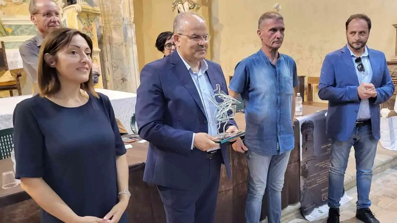 Il maestro orafo Michele Affidato premiato a Caccuri come testimonial della calabresità nel mondo