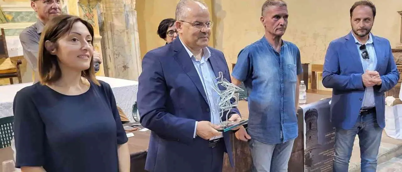 Il maestro orafo Michele Affidato premiato a Caccuri come testimonial della calabresità nel mondo