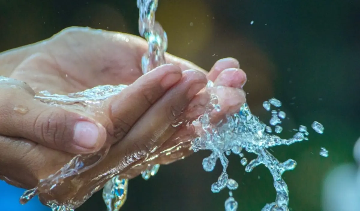 Isola Capo Rizzuto, acqua non potabile in un villaggio turistico: sequestrato impianto e denunciati i titolari