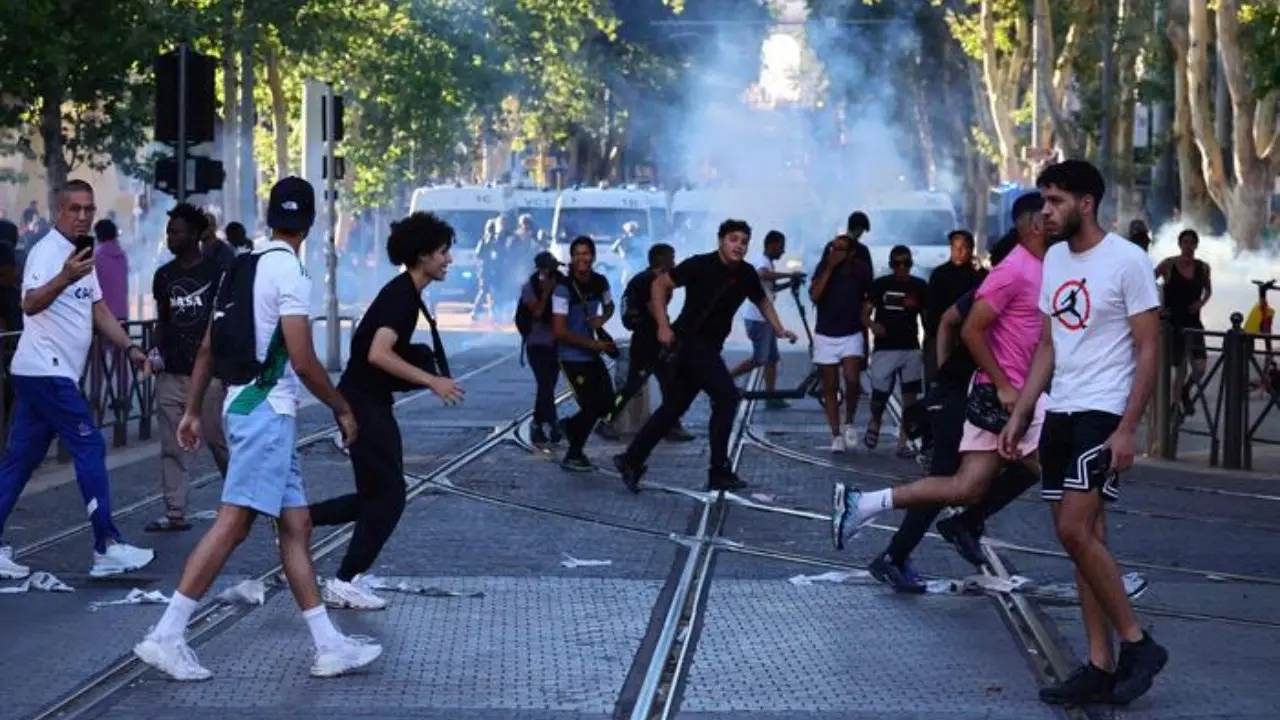 Marsiglia, 27enne muore dopo essere stato colpito da un proiettile di gomma