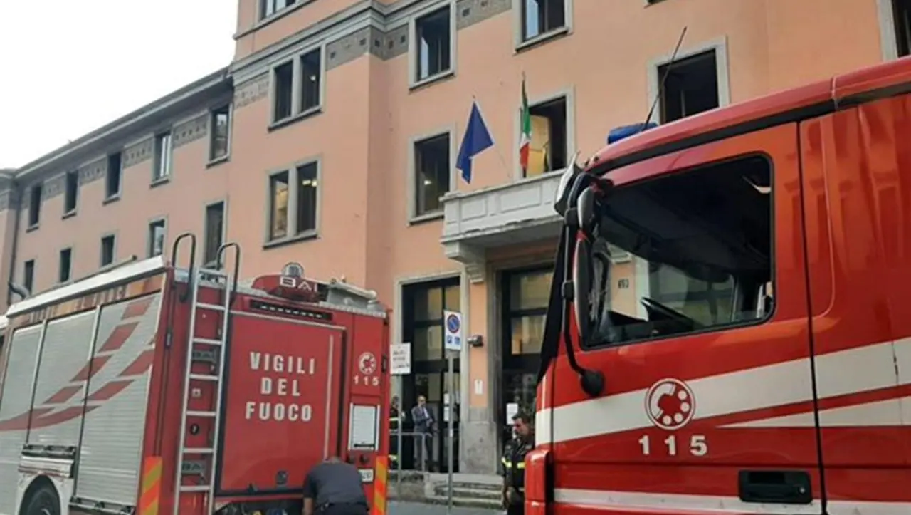 Incendio in una casa di riposo a Milano: 6 morti, oltre 80 persone in ospedale