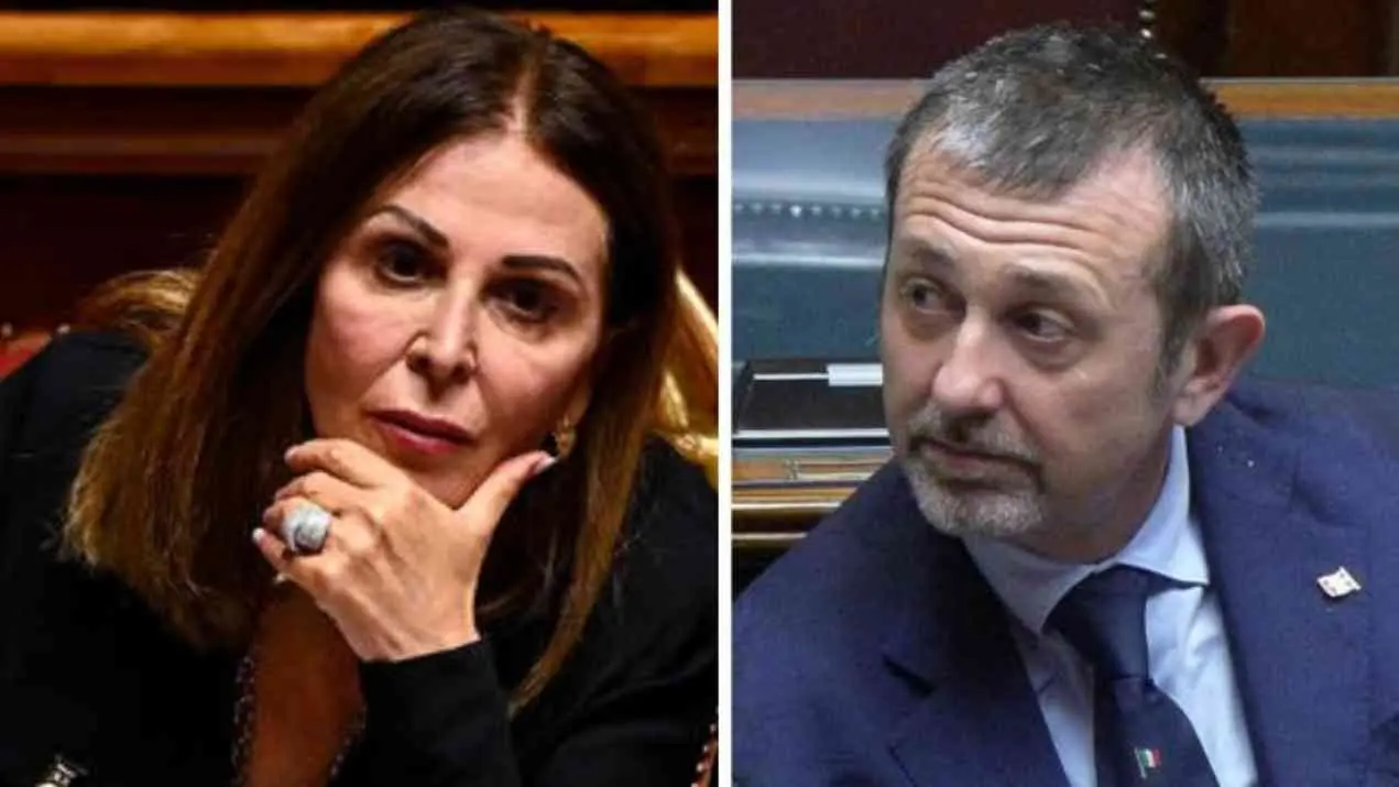 Delmastro e Santanchè, il Governo attacca la magistratura. «Fa campagna elettorale per l’opposizione»