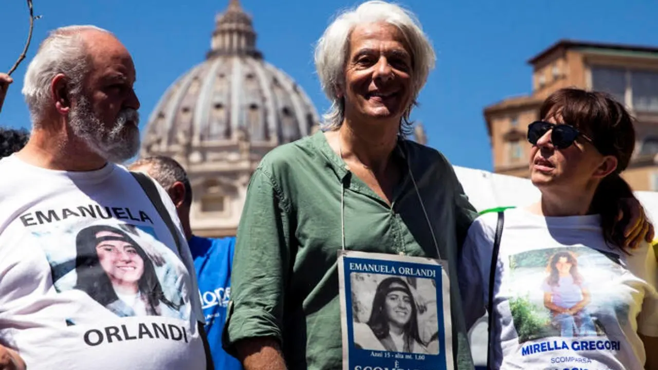 Roma, squarciate le gomme dell’auto di Pietro Orlandi. L’avvocato: «Si tratta di un’azione mirata»