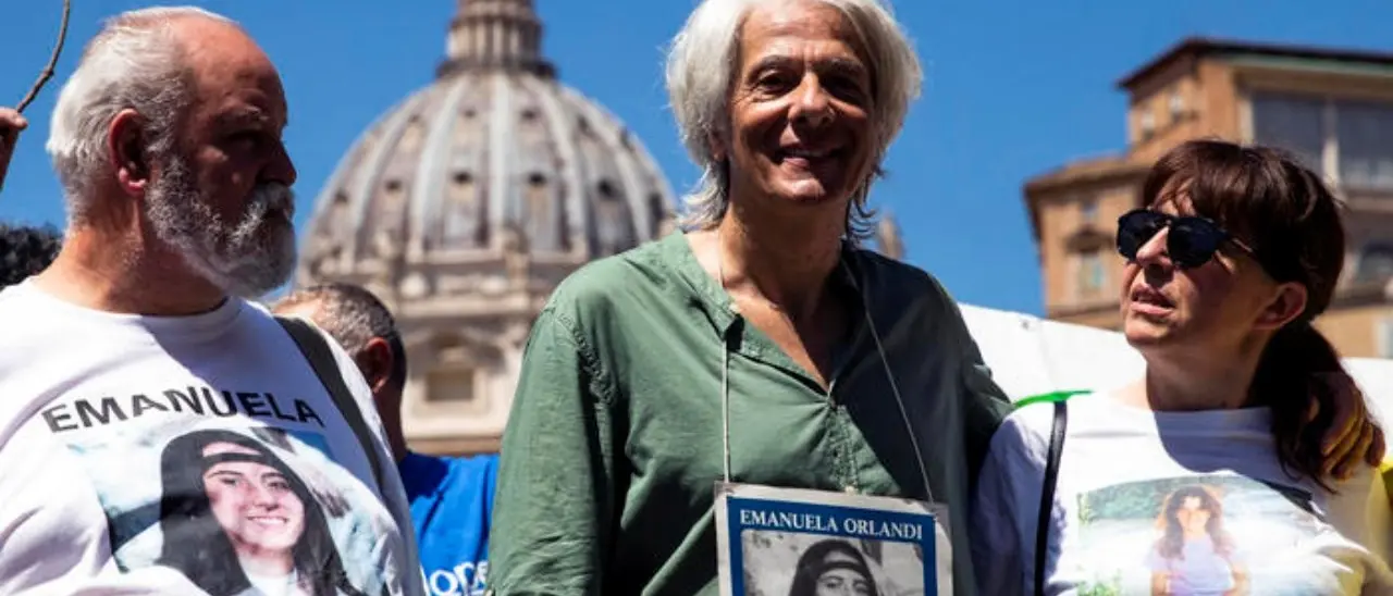 Roma, squarciate le gomme dell’auto di Pietro Orlandi. L’avvocato: «Si tratta di un’azione mirata»