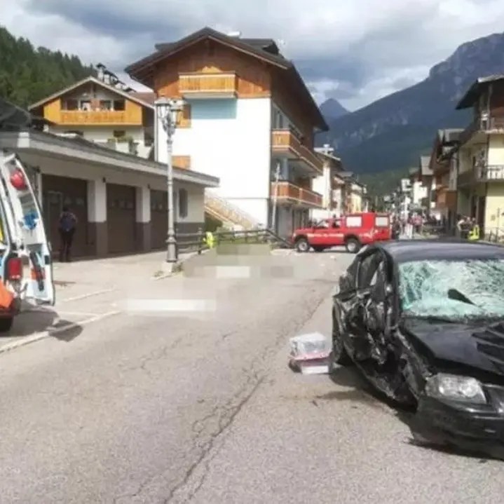Famiglia travolta da un’auto in Veneto, la 32enne alla guida potrebbe averli investiti volontariamente