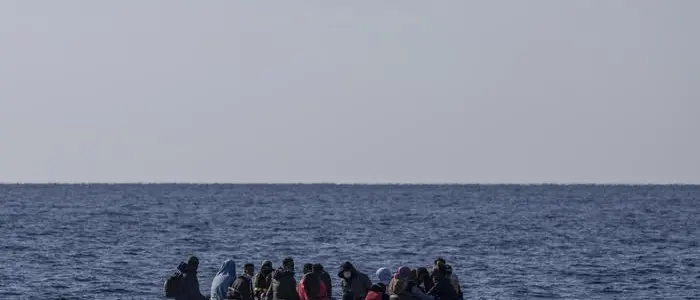 Naufragio al largo della Tunisia, affonda un barcone di migranti: ci sono dispersi