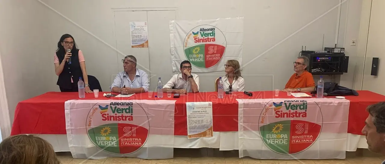 Prove tecniche di campo largo in Calabria, Fratoianni a Lamezia: «Giudizio negativo su Occhiuto, al lavoro per creare proposta credibile»