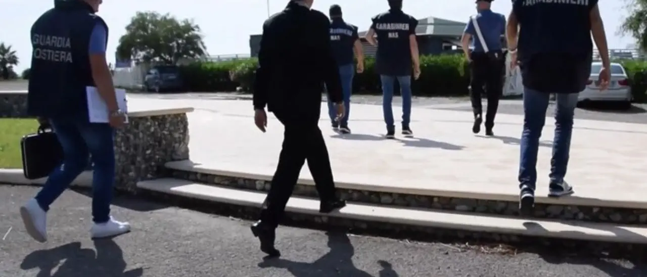 Carenze igienico sanitarie e violazioni sulla sicurezza nei luoghi di lavoro, chiuso un noto ristorante di Soverato