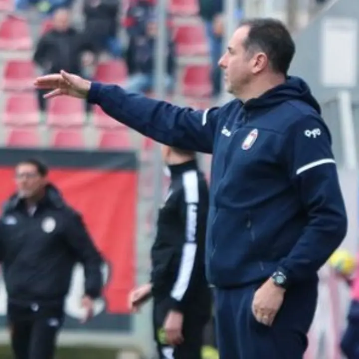 Crotone, ecco il nuovo staff tecnico che affiancherà Zauli: c’è anche il ritorno di Parisi