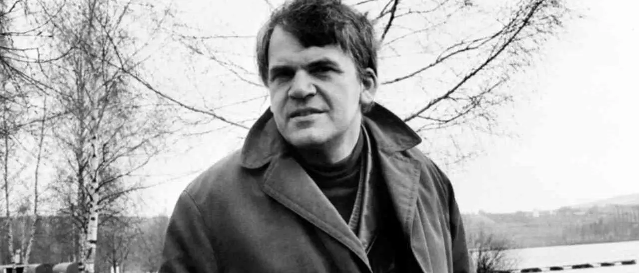 È morto lo scrittore Milan Kundera: nell’84 il successo planetario del libro L’insostenibile leggerezza dell’essere