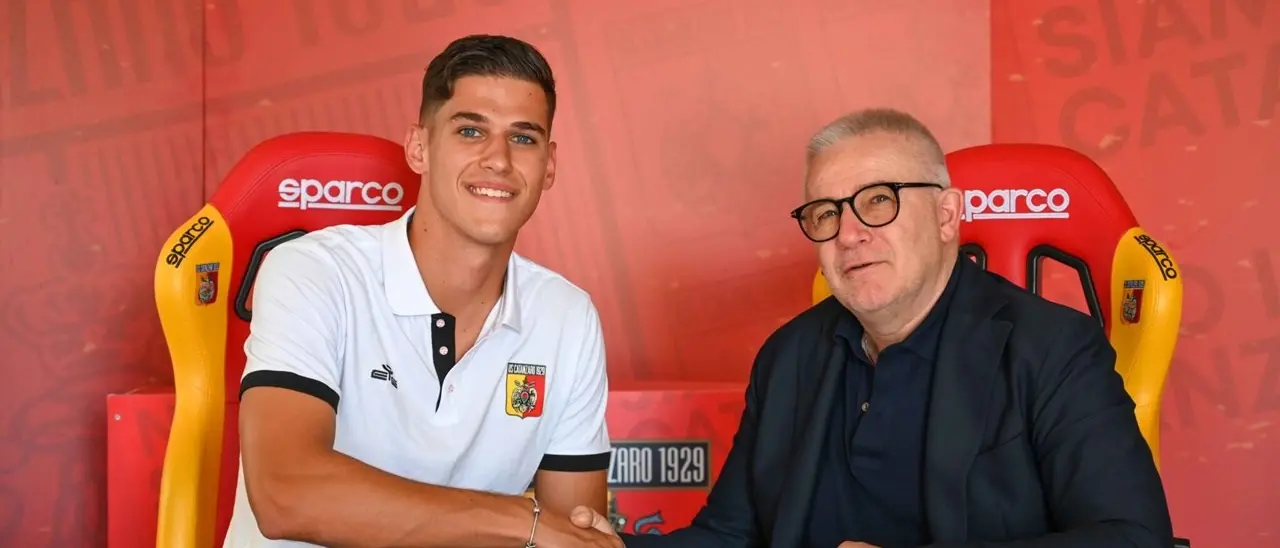 Calciomercato Catanzaro, Krastev si aggiunge alla rosa: ufficiale il prestito del difensore