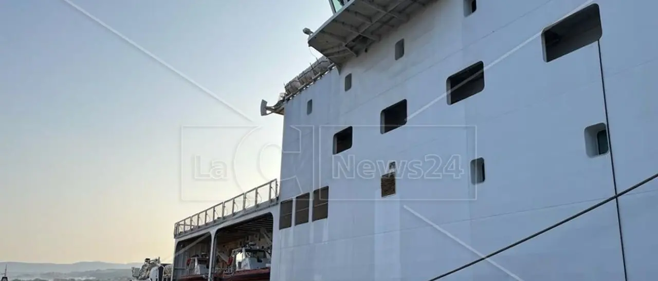 Migranti, non si fermano gli sbarchi: a Reggio Calabria arrivati in 550 da Lampedusa