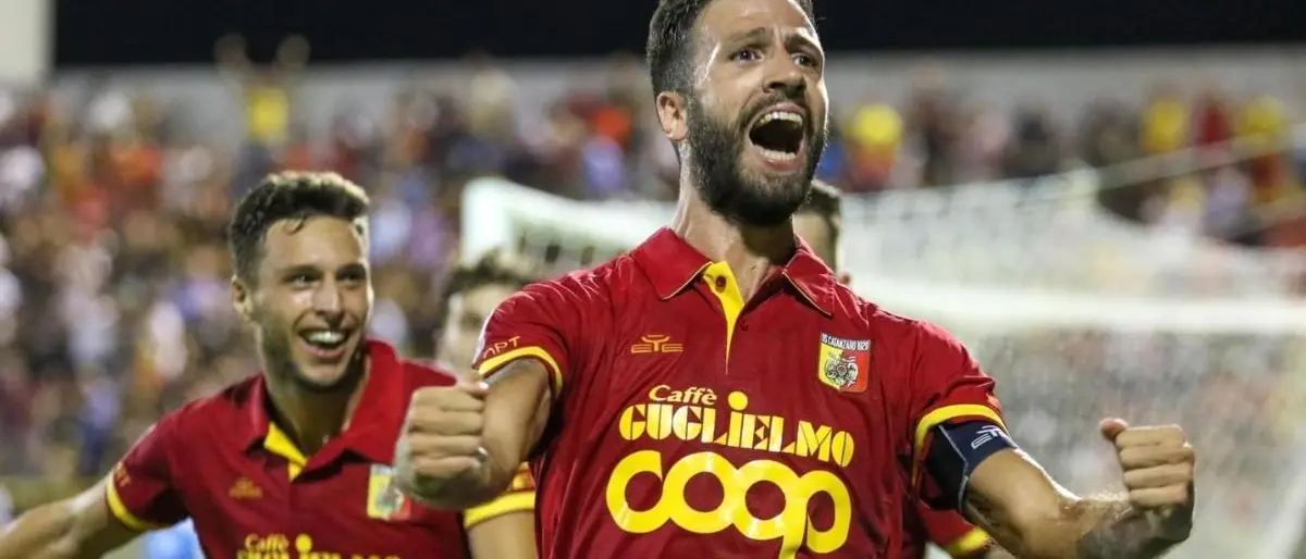 Serie B, Pietro Iemmello rinnova con il Catanzaro: «Amo profondamente questi colori» - VIDEO