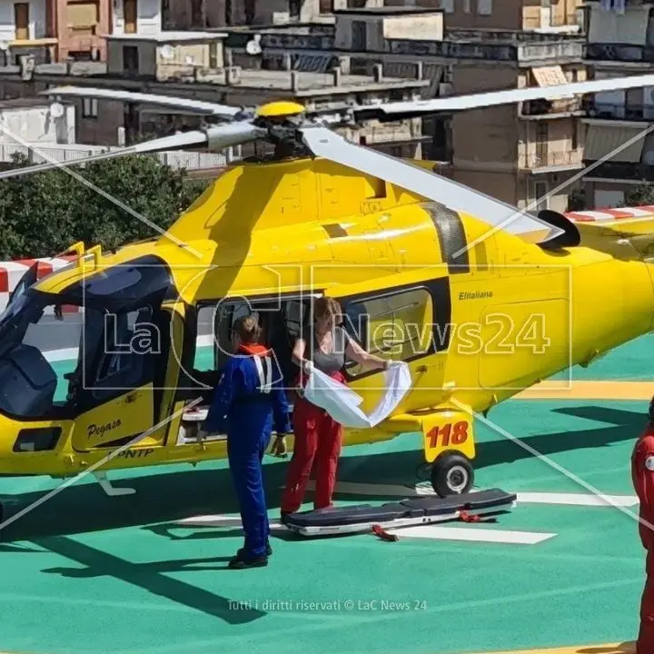 Volo d’urgenza da Paola a Roma per salvare la vita a un 51enne, sarà sottoposto a un trapianto