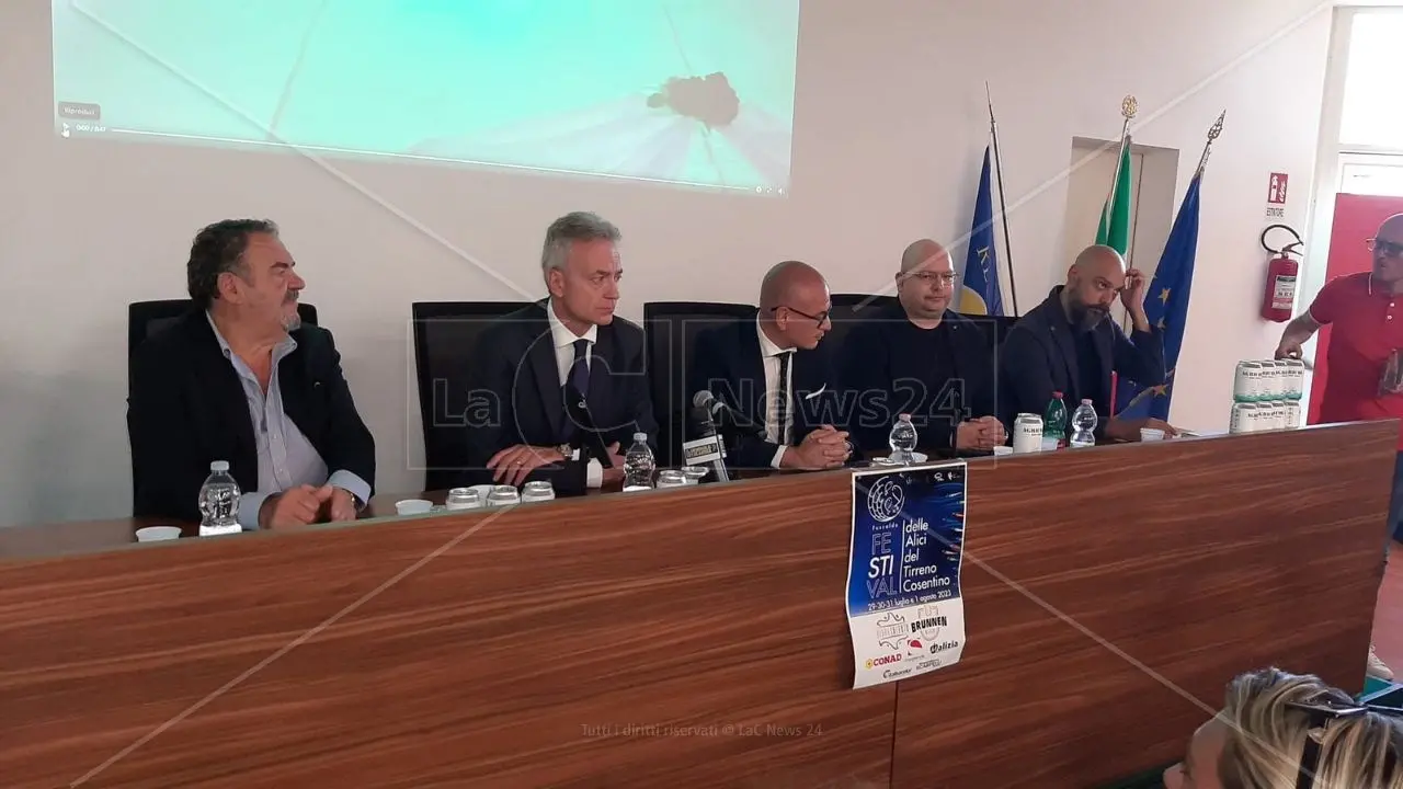 Fuscaldo capitale del pesce azzurro calabrese, tutto pronto per il Festival delle alici