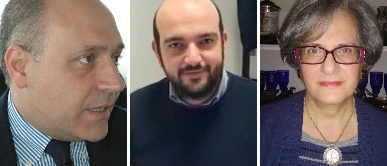 Caos rifiuti a Crotone, il sindaco nomina il nuovo Cda di Akrea e l’opposizione insorge