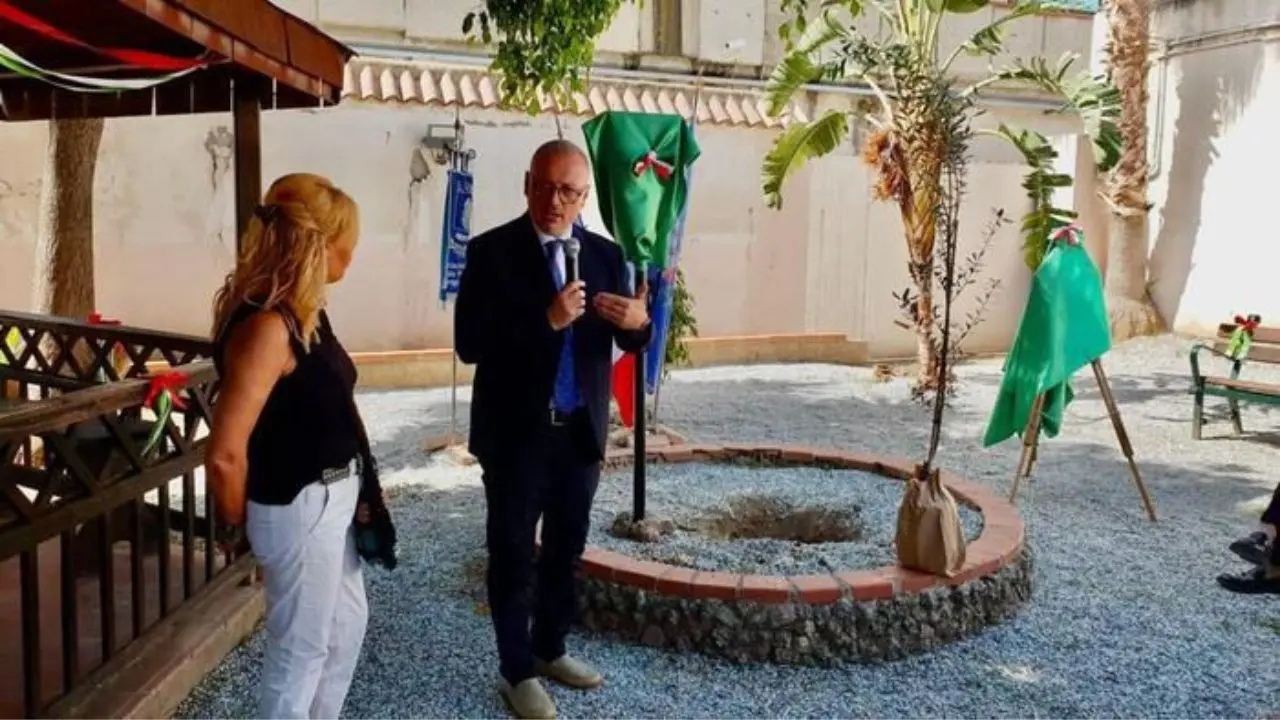 Reggio Calabria, albero piantato in carcere in ricordo di Paolo Borsellino