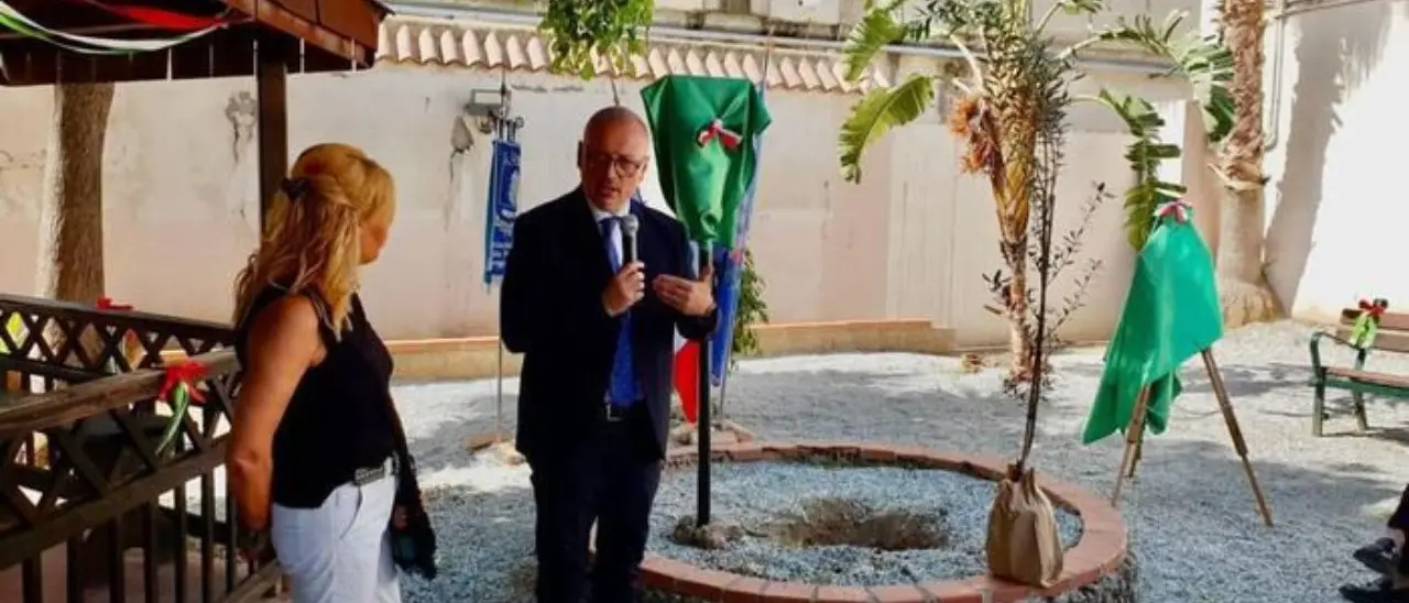 Reggio Calabria, albero piantato in carcere in ricordo di Paolo Borsellino