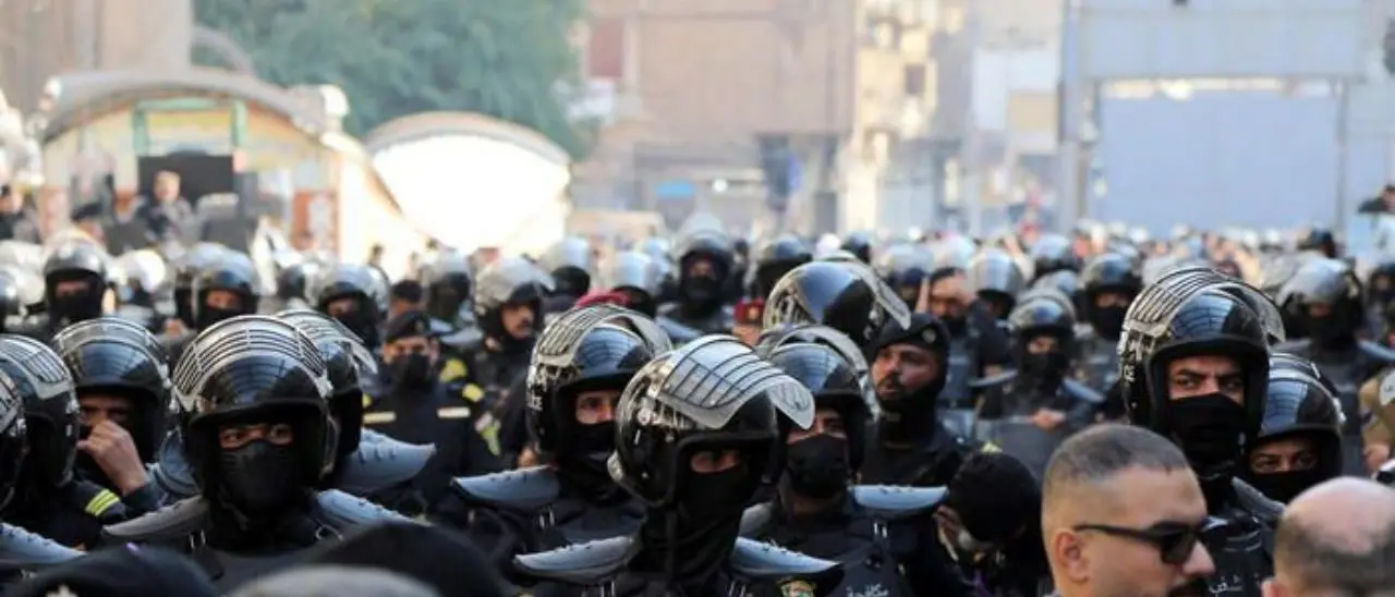 Iraq, rogo del Corano: assaltata e incendiata l’ambasciata svedese