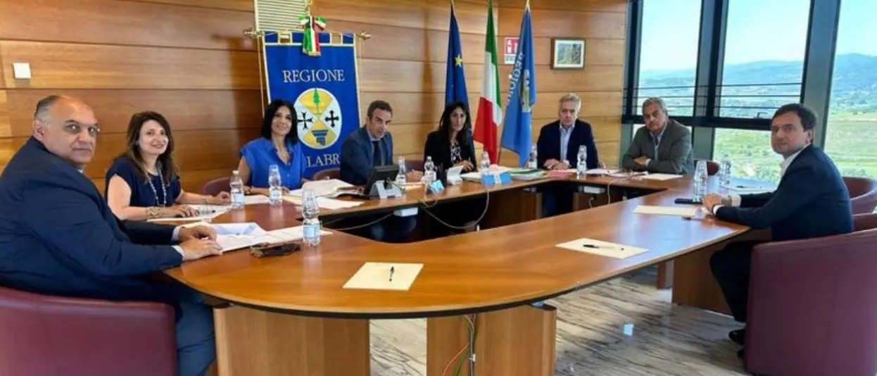 Dalla giunta regionale disco verde alle linee guida del piano di dimensionamento della rete scolastica