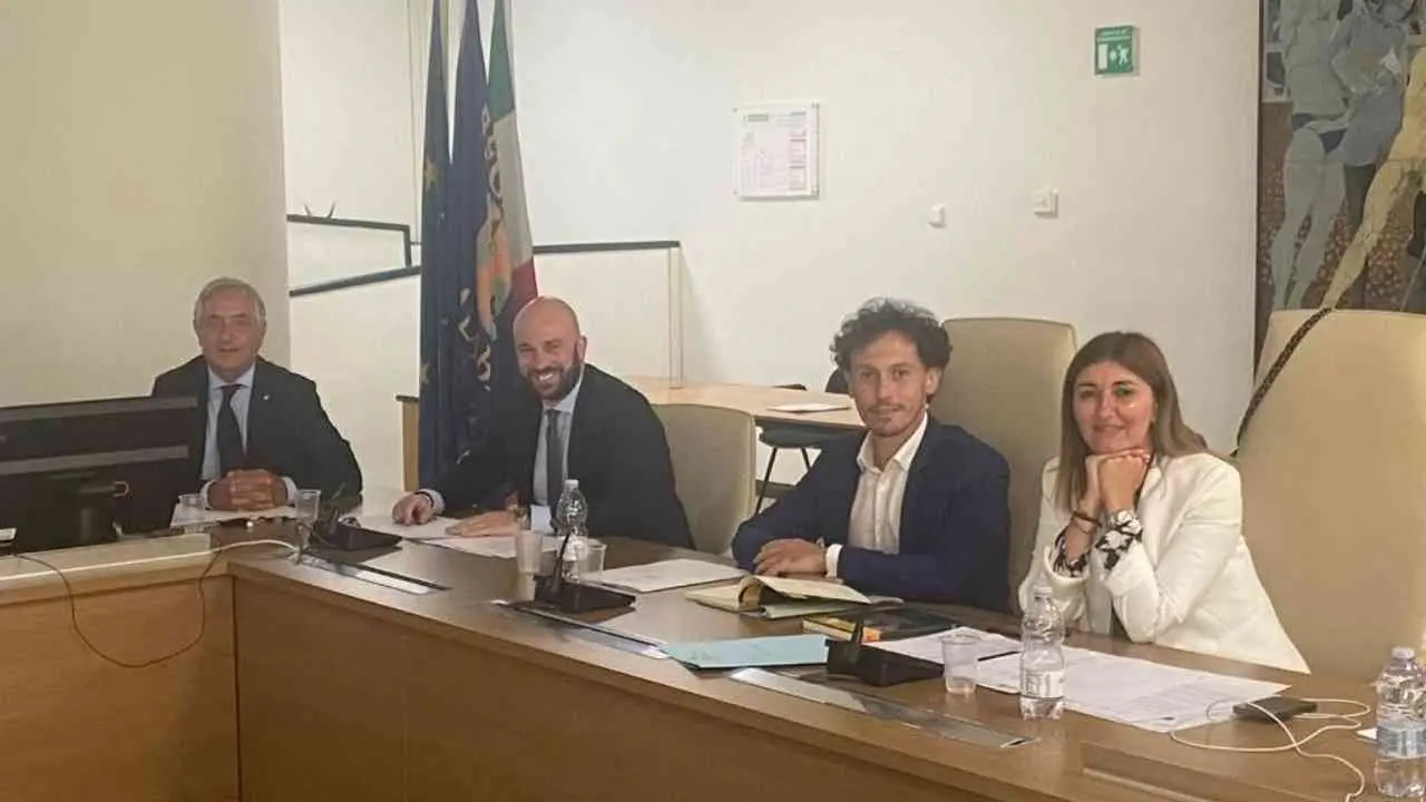 Città unica di Cosenza, auditi in prima commissione del Consiglio regionale parlamentari e associazioni