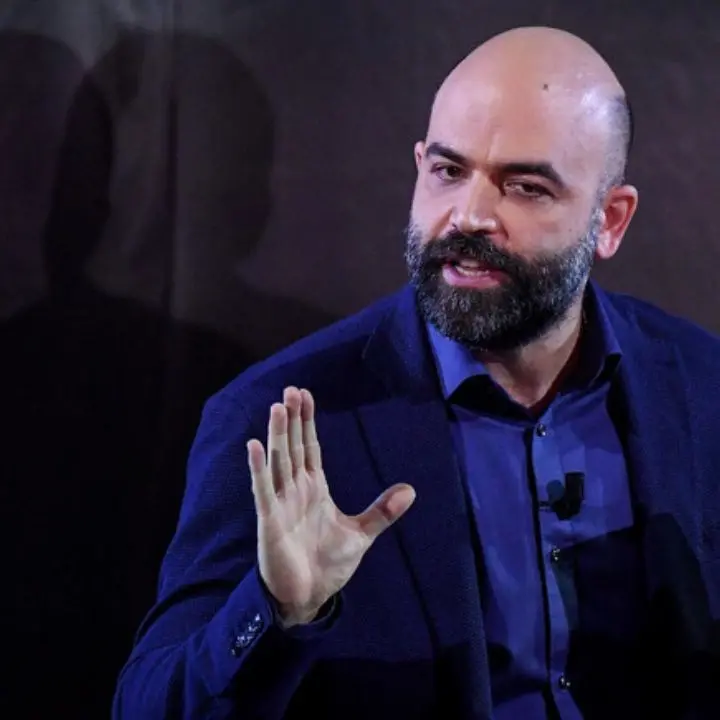 Televisione, Roberto Saviano resta fuori dal palinsesto Rai: «Scelta aziendale, non politica»