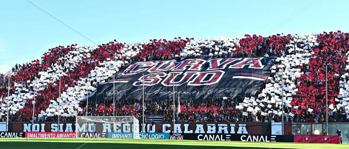 Reggina, fissata la data dell’udienza al Tar: il futuro degli amaranto si decide l’11 agosto