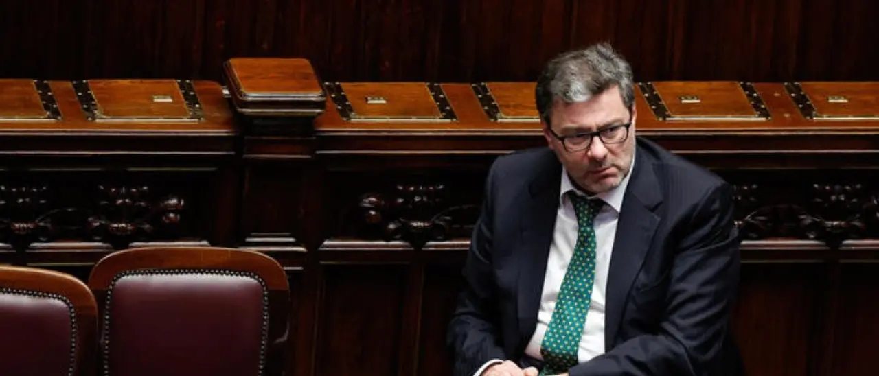 Canone Rai, tra le ipotesi il pagamento legato al possesso di un cellulare