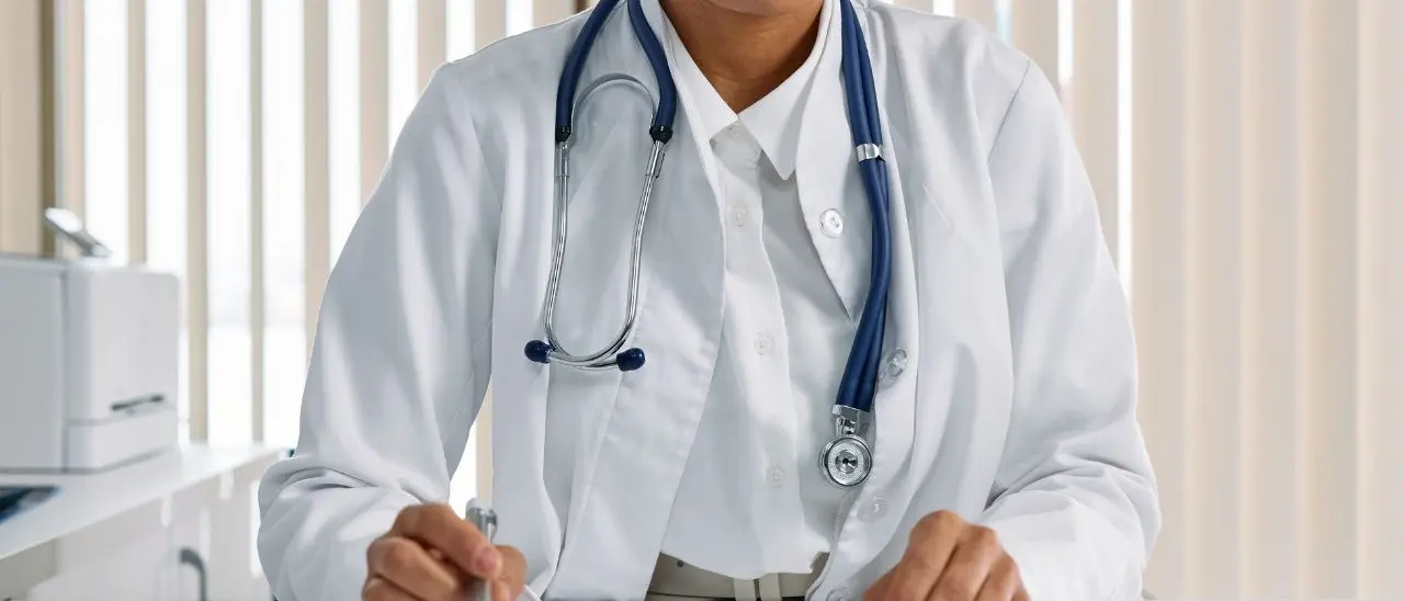 Chiama il medico per farsi fare una ricetta e scopre di essere morto, la surreale vicenda di un imprenditore