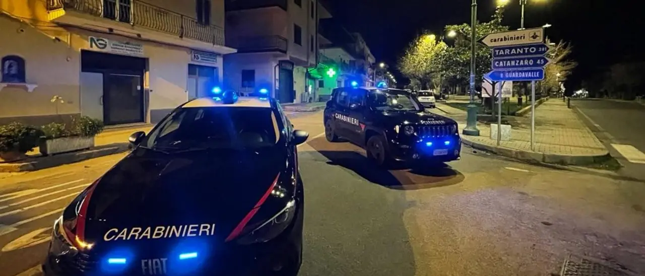 Controlli a tappeto sulla movida nel Catanzarese: fari puntati su spaccio di droga e infrazioni stradali