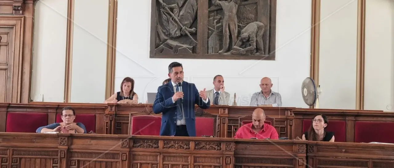 Incendi, il Comune di Reggio Calabria chiederà lo stato di calamità naturale