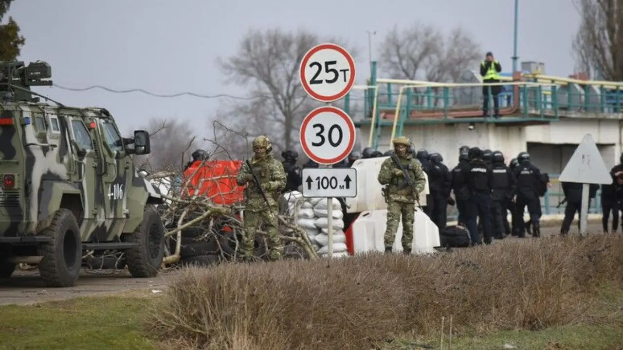 Mosca, respinto maxi attacco ucraino con droni sulla Crimea