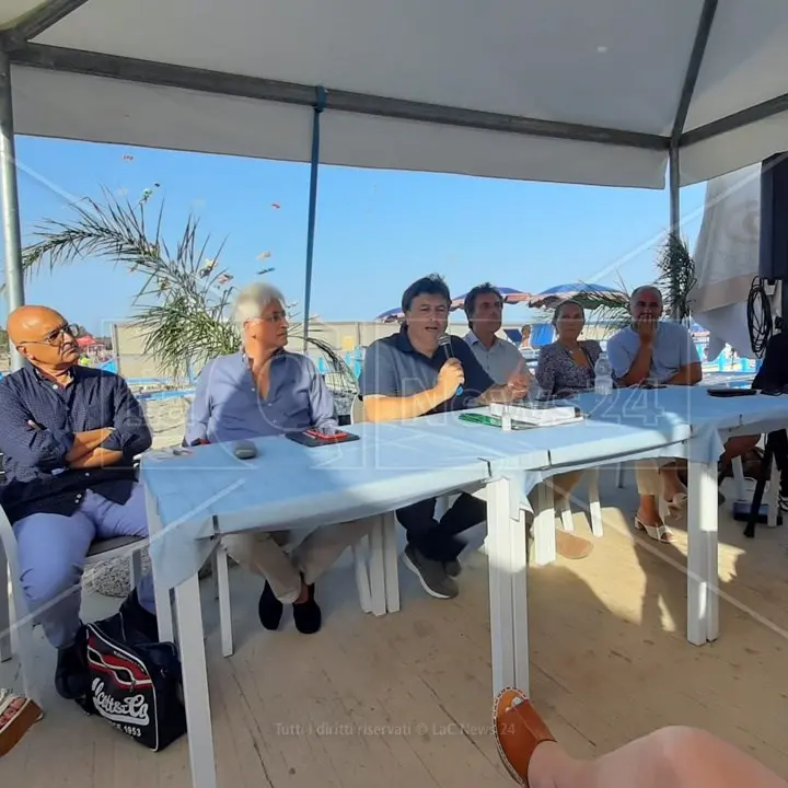 “La Marina di Catanzaro”: il libro di Furriolo e Virone rilancia il dibattito sul quartiere