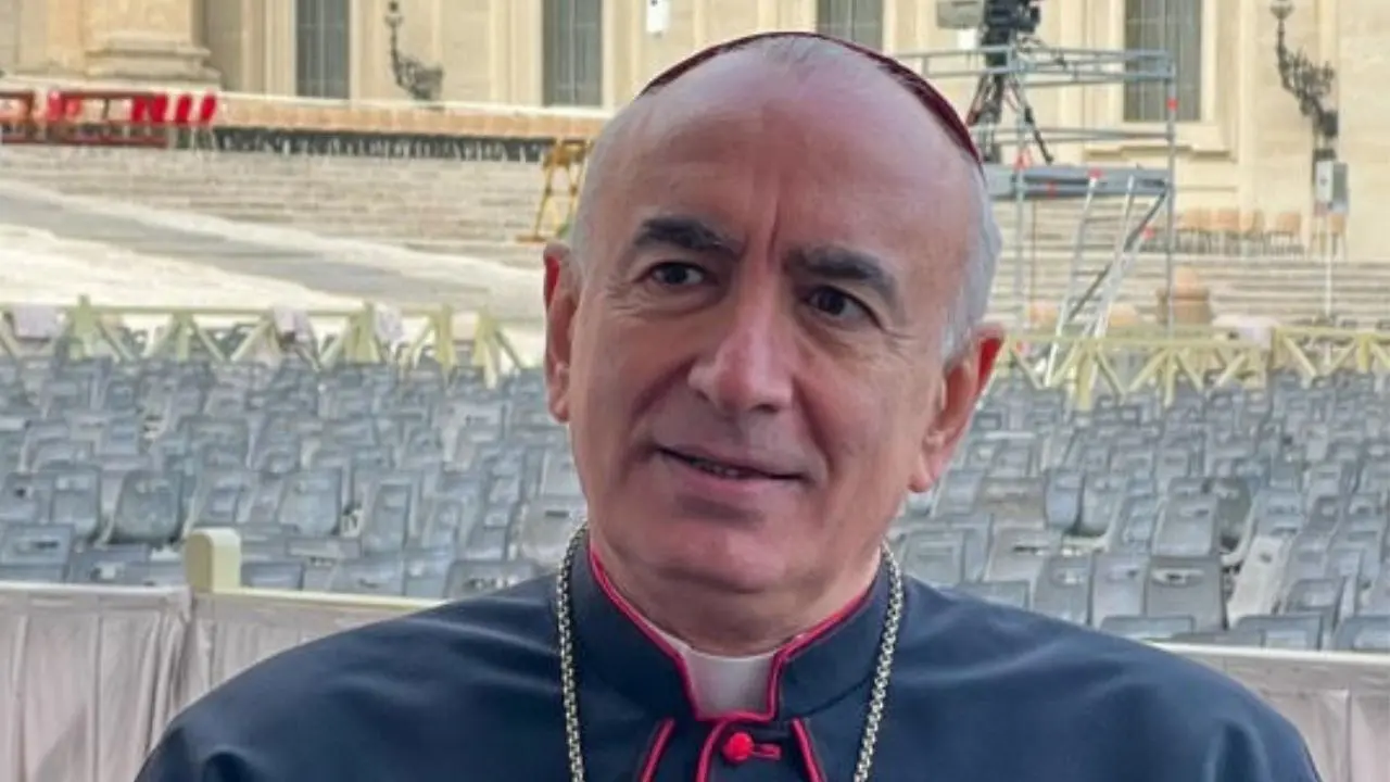 Monsignor Antonio Staglianò e la sua pop theology sul palco di Link il 3 agosto a Vibo Marina