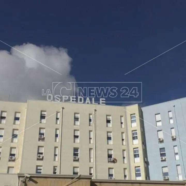 Neonato morto all’ospedale di Crotone, ci sono 14 indagati