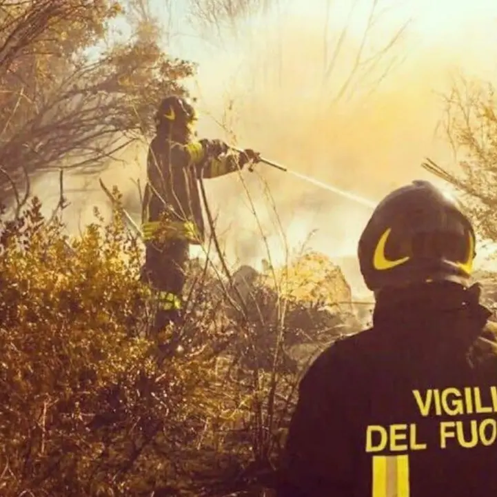 Lotta agli incendi, a luglio in Calabria 2500 interventi dei vigili del fuoco