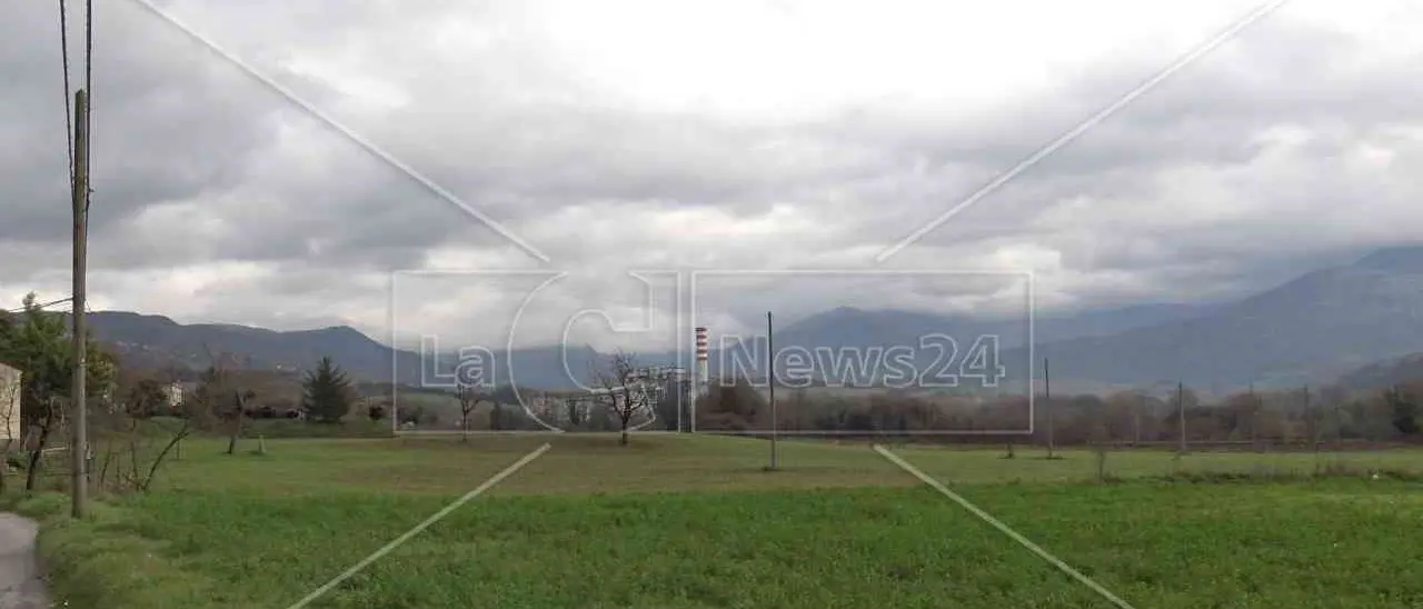 Centrale del Mercure, sindaci e sindacati contro la chiusura: «Totale mancanza di confronto»