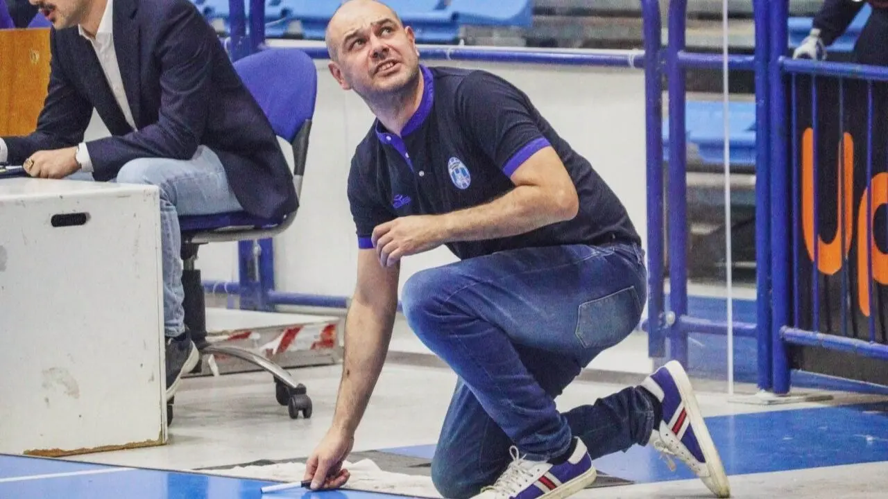 Pallacanestro Viola, ecco il nuovo allenatore: Federico Cigarini firma con i neroarancio