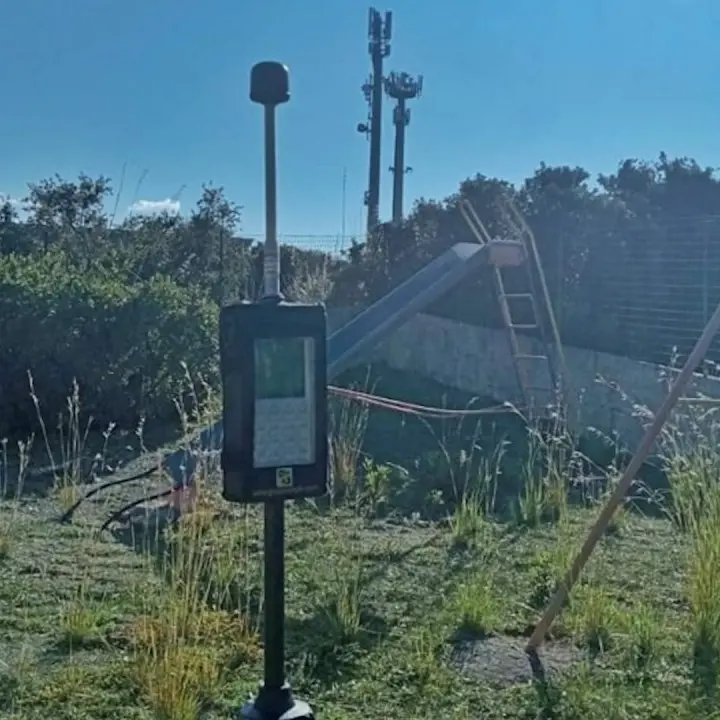 Defibrillatore a rischio per un’antenna telefonica: dopo lo stop del Comune anche il Tar respinge il ricorso della società