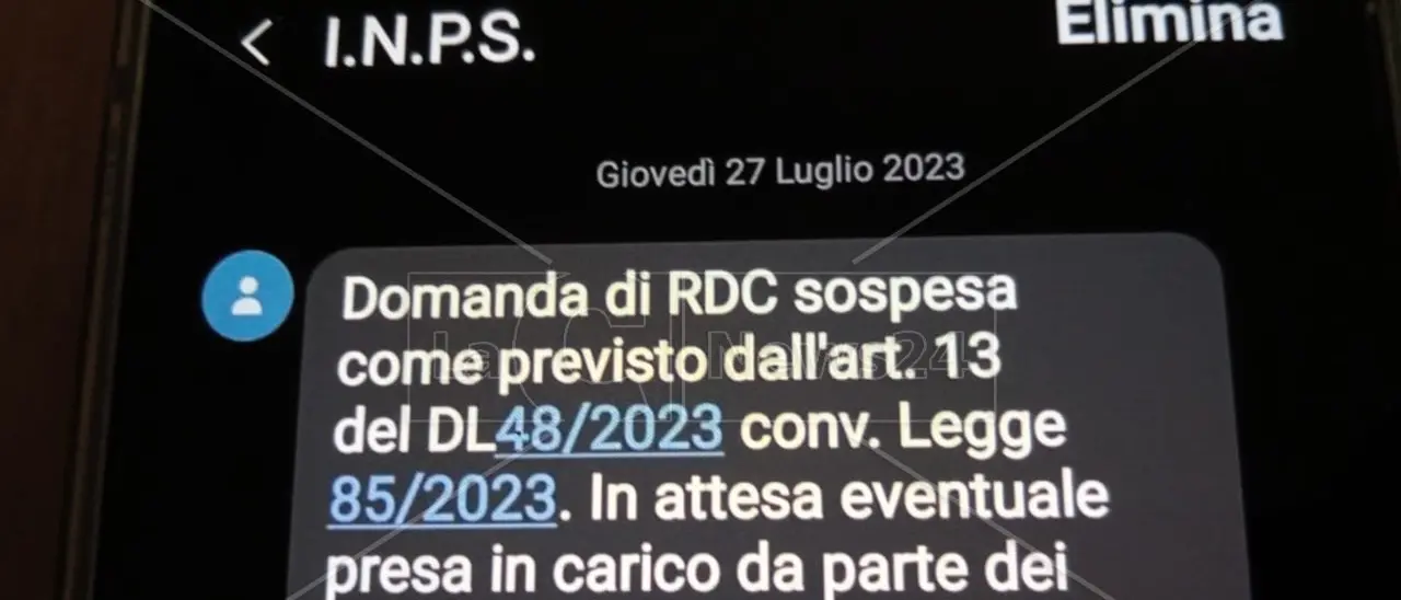 Stop al Reddito di cittadinanza, Inps: «Sms avrebbe dovuto essere più accurato». Piattaforma Siisl attiva da settembre