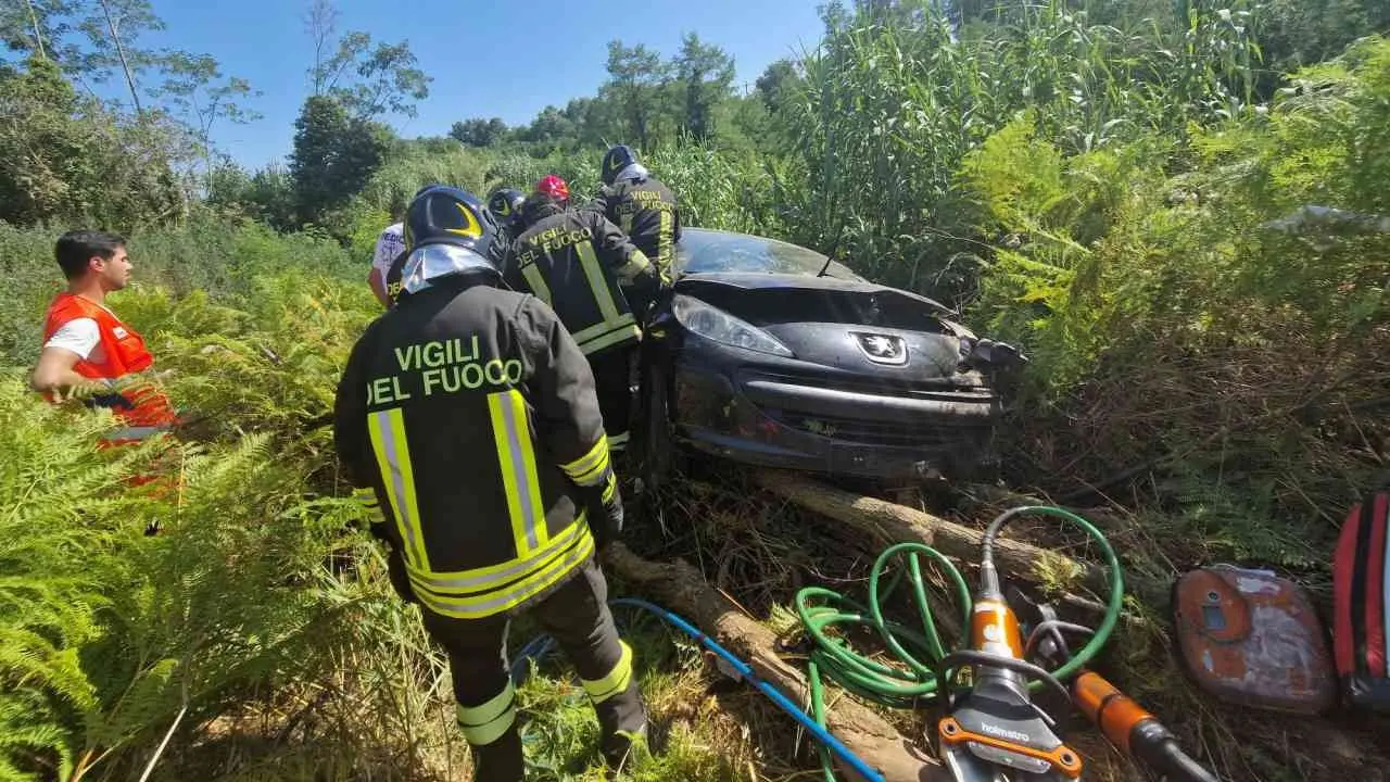 Incidente a Rombiolo, 36enne finisce con l’auto in un burrone: interviene l’elisoccorso