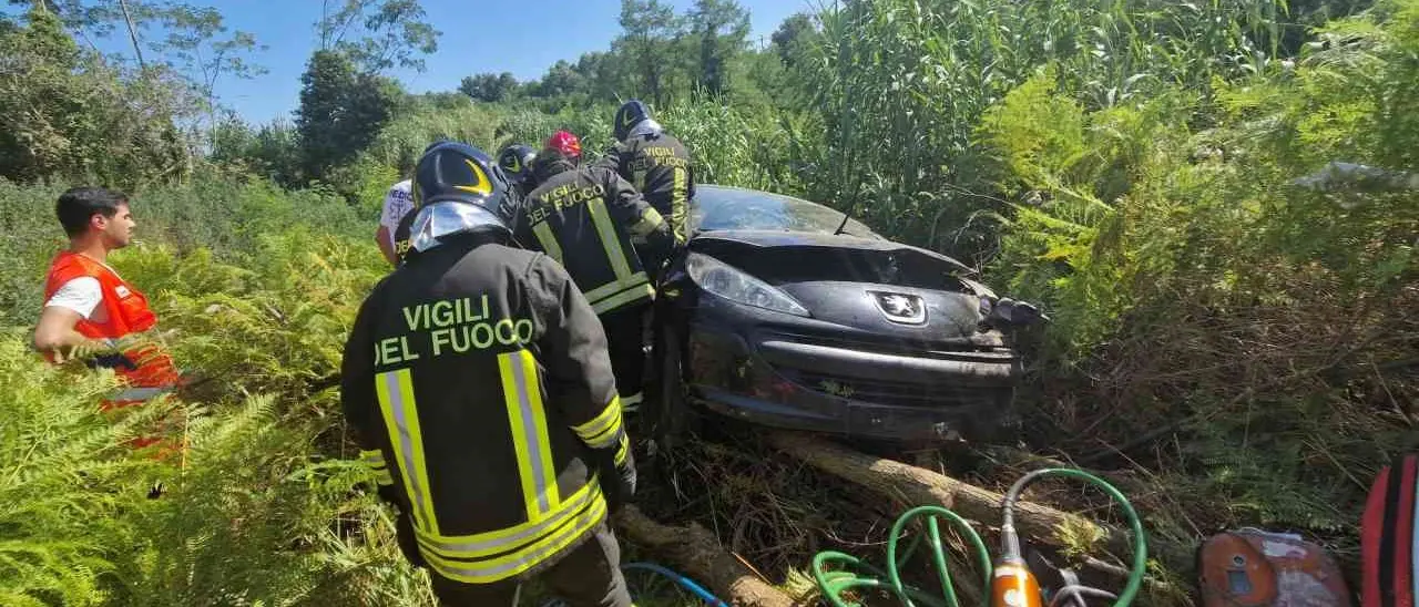 Incidente a Rombiolo, 36enne finisce con l’auto in un burrone: interviene l’elisoccorso
