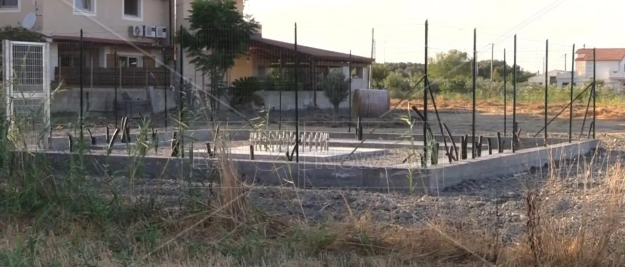 Antenna 5G a Crotone, non si ferma la polemica: spunta delibera del 2021 su “Inquinamento elettromagnetico e misure precauzionali”