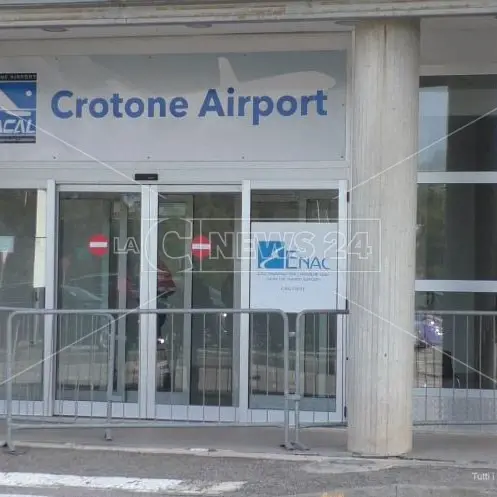 Aeroporto Crotone, l’annuncio di Occhiuto: «Da ottobre volo giornaliero da e per Roma»