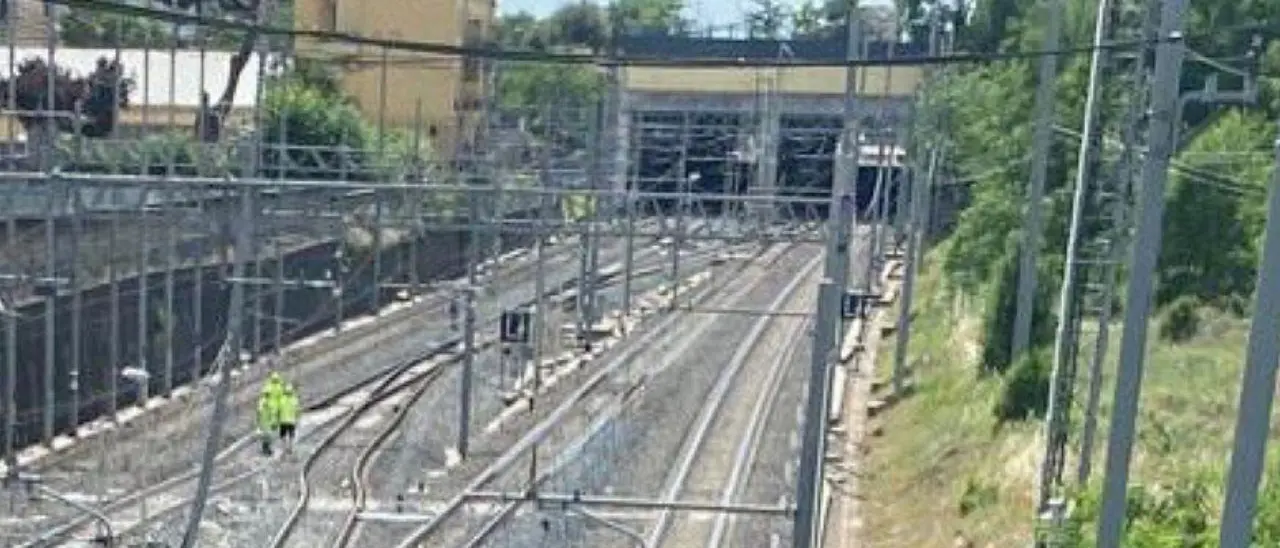 Estranei in galleria, alta velocità interrotta tra Bologna e Firenze